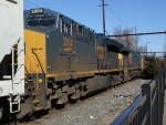 CSX 3304, 5286 on Q422